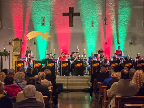 Adventskonzert Herz Jesu Kirche Ratingen mit Heinz Hülshoff und Freunden, Bilder. Alexander Heinz