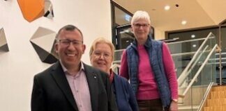 Ausschuss für Chancengerechtigkeit und Integration nimmt Arbeit auf Jamal Al Masude (Vors.), Dr. Leila Imppola (1. stellv. Vors.), Gabi Evers (2. stellv. Vors.), Bild: Stadt Ratingen