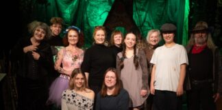 Das Ensemble mit Anna Wagner aus der städtischen Kulturabteilung (vorne rechts). Foto: Kreisstadt Mettmann