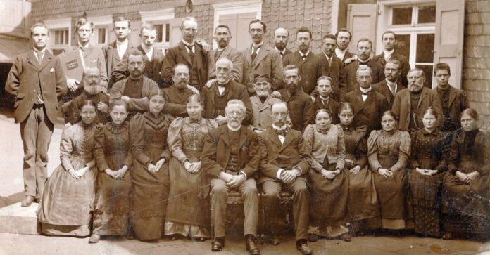 Neviandt und Pfleiderer Beim historischen Stadtrundgang geht es um die Familien Neviandt und Pfleiderer. Foto: Stadtarchiv Mettmann