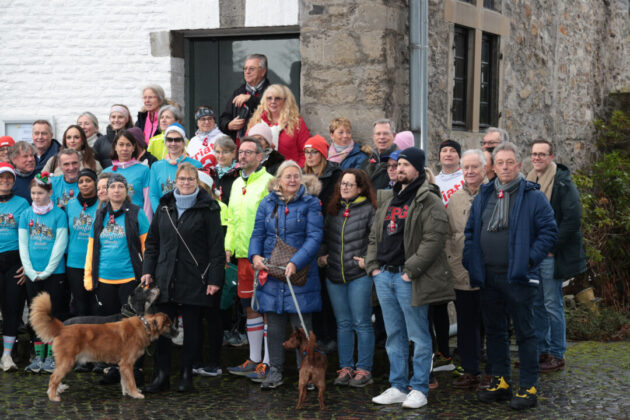 Impressionen vom Sammeln im Burghof, Bild: Alexander Heinz