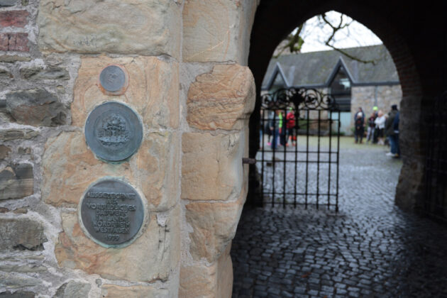 Impressionen vom Sammeln im Burghof, Bild: Alexander Heinz