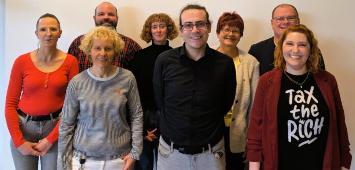 Neue Fraktion Gruppenfoto_kleiner Sarah Lorraine Boskamp, Bastian Hoff, Lara Basten, Laura Josefine Backes, Stefan Söhngen, Babs Wagner, Michael Weisenstein und Nadine Mai. Foto: Linke