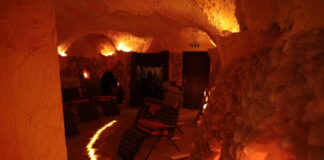 12 Jahre Salzgrotte Ratingen – Meeresluft mitten in der Innenstadt Ein Blick in die Grotte in einem separaten Teil des Geschäfts und zugleich Namensgeber, Bild: Alexander Heinz