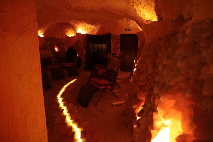 Ein Blick in die Grotte in einem separaten Teil des Geschäfts und zugleich Namensgeber, Bild: Alexander Heinz