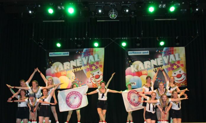 Tanzmädels_me-sport_PartyDeluxe Die Tanzmädels treten auf. Foto: ME-Sport