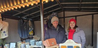 Heiner van Schwammen und Isabell Fischer teilten sich eine der begehrten Hütten auf dem Arkadenhof, Bild: Alexander Heinz