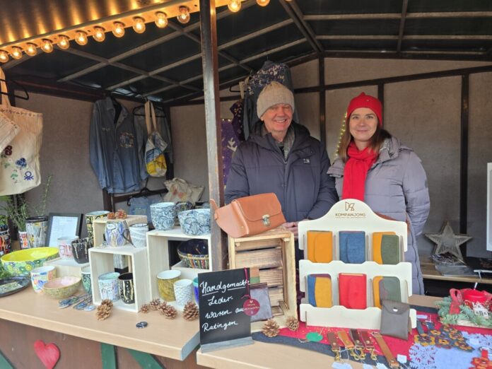 Heiner van Schwammen und Isabell Fischer teilten sich eine der begehrten Hütten auf dem Arkadenhof, Bild: Alexander Heinz
