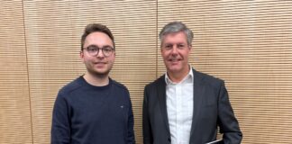 Bezirksausschuss Ratingen-Mitte: Gerold Fahr ist neuer Vorsitzender Sprecher Claus Köster mit dem Vorsitzenden Gerold Fahr. Foto: CDU