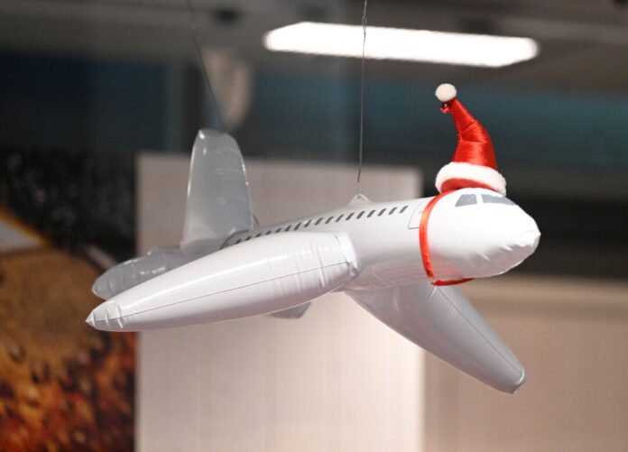 Weihnachtsferien NRW Weihnachtsstimmung hat auch an den Flughäfen in Nordrhein-Westfalen die Lufthoheit gewonnen.