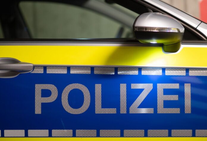 Die Polizei hatte ein in Rumänien gestohlenes und aus Dortmund zurückgeholtes Auto in Mannheim beim ursprünglichen Besitzer entdeckt. (Archivbild)