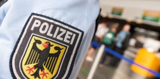Mordverdächtiger am Frankfurter Flughafen festgenommen Der Mann wurde auch in Deutschland gesucht. (Symbolbild)