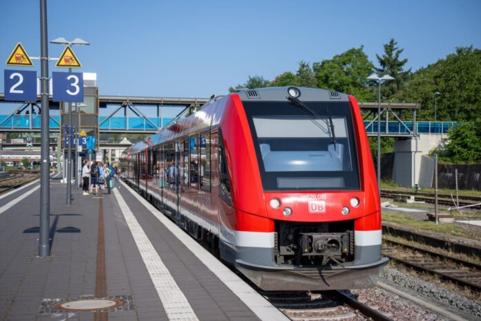 Wiederaufbau der Eifelstrecke Unternehmen in der Eifel fordern einen zweigleisigen Ausbau der Eifelstrecke (Archivbild)