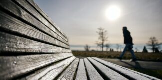 Wetterextreme in NRW: Erst Frühling, dann eisige Weihnachten Knackige Kälte über die Feiertage, zuvor zu mild und viel Sonne im Dezember. Der Deutsche Wetterdienst hat eine Bilanz für den letzten Monat des Jahres gezogen. (Archivbild)