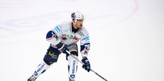 Roosters verlängern mit Ugbekile und Napravnik Verteidiger Colin Ugbekile bleibt den Iserlohn Roosters erhalten. (Archivbild)
