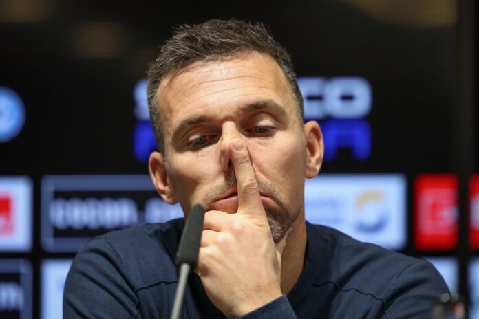 Arminia Bielefeld - Karlsruher SC Christian Eichner erlebt eine emotionale und schwierige Woche als KSC-Coach.