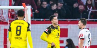 Bellinghams Leiden: Lage beim BVB weiter angespannt Sah für eine Notbremse die Rote Karte: Dortmunds Jobe Bellingham (M.).