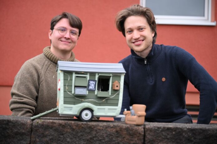 Entwicklerpreis-Gewinner Zapfe-Wildemann und Rusch Die Videospiel-Entwickler David Zapfe-Wildemann (links) und Raven Rusch haben nach eigener Aussage viel Herzblut in das Projekt gesteckt.