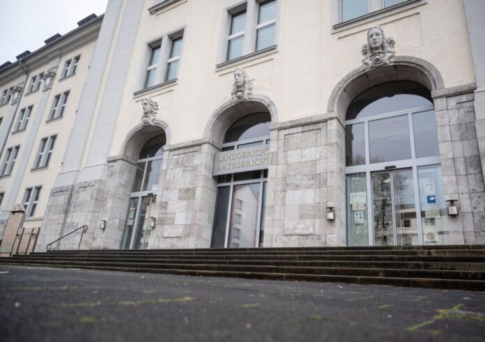 Für den Prozess hat das Hagener Landgericht Verhandlungstage bis Ende März 2026 angesetzt.