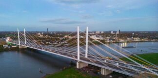 Arbeiten an Duisburger Rheinbrücke – A40 ab Abend gesperrt Wegen Arbeiten an der Duisburger Rheinbrücke wird über das Wochenende die A40 gesperrt