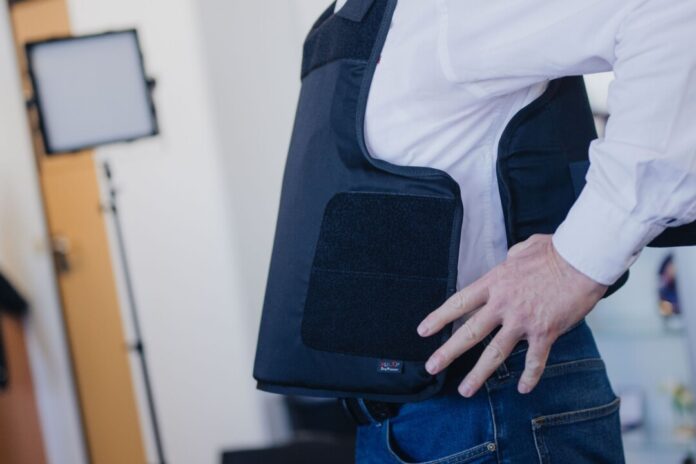 Schutzweste Regierungsbeschäftigte der Polizei bekommen in NRW jetzt Schutzwesten (Symbolfoto)