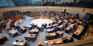 Debatte über Haushalt – Generalabrechnung im NRW-Landtag Die dritte Haushaltslesung wird traditionell für eine Generalabrechnung mit der Regierung genutzt. (Symbolbild)