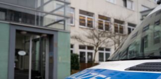 Nach Messerangriff: Verdächtiger war «bester Freund» Nach dem Messerangriff auf eine Familie soll der Verdächtige psychiatrisch begutachtet werden