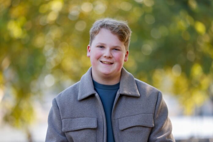 Schauspieler Julius Weckauf Im Januar hat er die Schule geschmissen, nun setzt Julius Weckauf ganz auf die Schauspielerei.