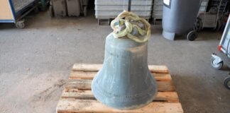 Wer hat die Glocke geklaut? Polizei findet mutmaßlichen Dieb Die Glocke soll bald an ihren alten Platz zurückkommen. (Archivbild)