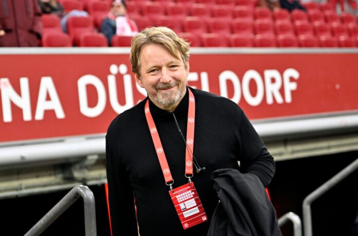 Fortuna Düsseldorf - SpVgg Greuther Fürth Premiere im Stadion für Fortunas neuen Sportvorstand Sven Mislintat.