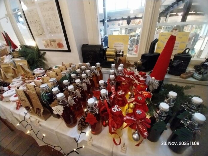 Adventszauber im historischen Klassenzimmer Foto: Astrid Vieler