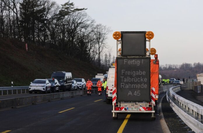 Eröffnung der Rahmedetalbrücke Laut Bürgerinitiative gibt es noch Einiges zu tun. (Archivbild)