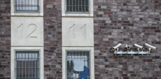 Weniger Menschen wegen Bagatelldelikten hinter Gittern Wegen Bagatelldelikten sitzen deutlich weniger Menschen hinter Gittern als vor zwei Jahren. (Symbolbild)