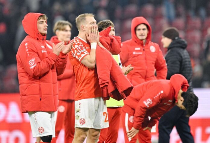 FSV Mainz 05 - Bor. Mönchengladbach Bundesliga-Schlusslicht Mainz 05 steht kurz vor der Verpflichtung eines neuen Trainers.