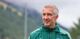 Schalke-Sportchef: Verlängerung mit Coach gerade kein Thema Frank Baumann hat über Trainer Miron Muslic und über die kommende Transferperiode gesprochen. (Archivbild)