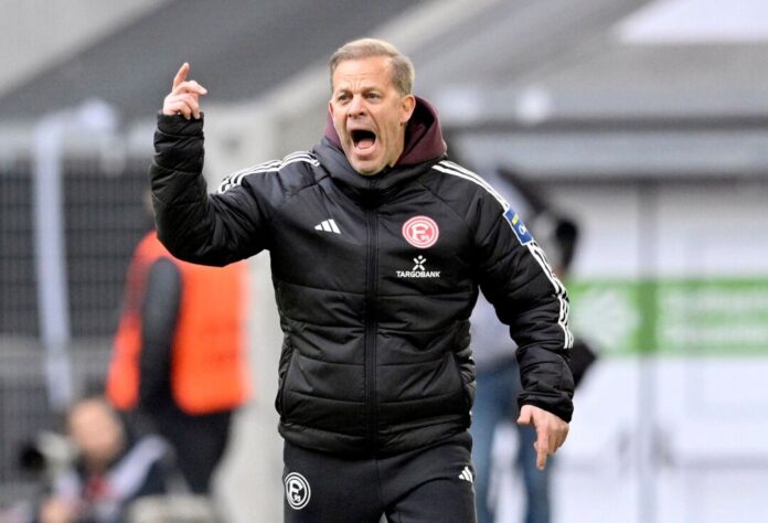 Fortuna Düsseldorf - SpVgg Greuther Fürth Zukunft ungewiss: Die Entscheidung, ob Markus Anfang Fortuna-Trainer bleiben darf, steht aus. Die Spieler loben seine Arbeit und seine Energie.