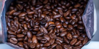 Für Kaffee müssen Verbraucher deutlich tiefer in die Tasche greifen als noch vor ein paar Jahren.