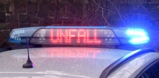 16-Jährige von Auto angefahren und schwer verletzt Die Polizei leitete ein Strafverfahren ein. (Symbolbild)