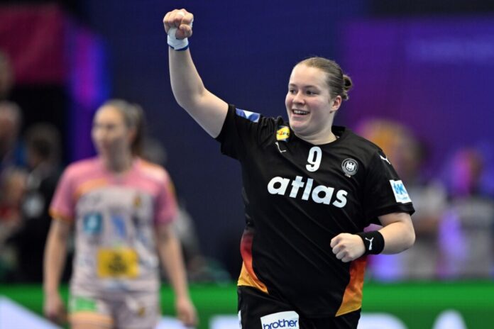 Spanien - Deutschland Lisa Antl ist im DHB-Team als Kreisläuferin gesetzt.