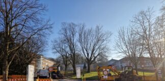 Bauarbeiten: Zufahrt zum Wülfrather Rathaus gesperrt