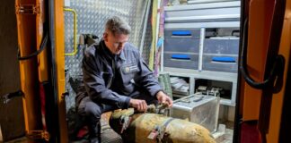 Bombe in Ratingen: “In dieser Dimension hatte es das noch nie gegeben” Der Held des Tages: Entschärfer Julian Granzow nach der erfolgreichen Entschärfung der Fünf-Zentner-Bombe aus dem Zweiten Weltkrieg. Foto: Stadt Ratingen