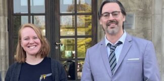 Neue Folge vom Podcast „Vom D zum ME“ Jacqueline Muhlack und Marinko Betker vom Stadtarchiv Mettmann. Foto: Stadt Mettmann