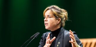 Keine Flussbestattungen in NRW – Gesetz wird nicht geändert Das Bestattungsgesetz in NRW wird nach Angaben von Wirtschaftsministerin Mona Neubaur (Grüne) nicht nach dem Vorbild von Rheinland-Pfalz geändert. (Archivbild)