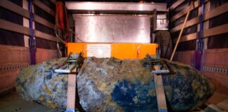 Bomben in Düsseldorf gefunden – Tausende vor Evakuierung Bomben-Blindgänger in Düsseldorf - hier ein Fund vor sechs Jahren (Archivbild)