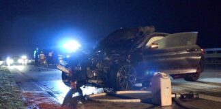 Verletzter Mann nach Wildunfall auf der A2 Der Mann wurde bei der Kollision leicht verletzt, das Auto war nicht mehr fahrtüchtig.