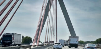 IHK: Für Lkw gesperrte Rheinbrücken sind ein Wirtschaftsrisiko