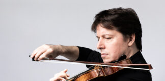 Joshua Bell und die Academy of St Martin in the Fields spielen in Essen Joshua Bell gastiert in Essen. Foto: Benjamin Ealovega