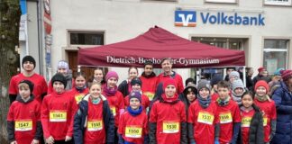 Gelungener Start: Ratinger Gymnasium macht beim Neujahrslauf mit Die Aktiven des DBG gingen bei Neujahrslauf an den Start. Foto: privat