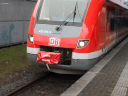 S6: Ersatzverkehr rollt wegen Stellwerksarbeiten Ein Zug der Linie S6. Foto: Heinz