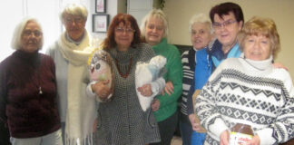Glück per Post: Große Beteiligung beim Postkartenbingo in Tönisheide